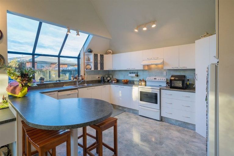 Photo of property in 8 Melland Place, Te Anau, 9600