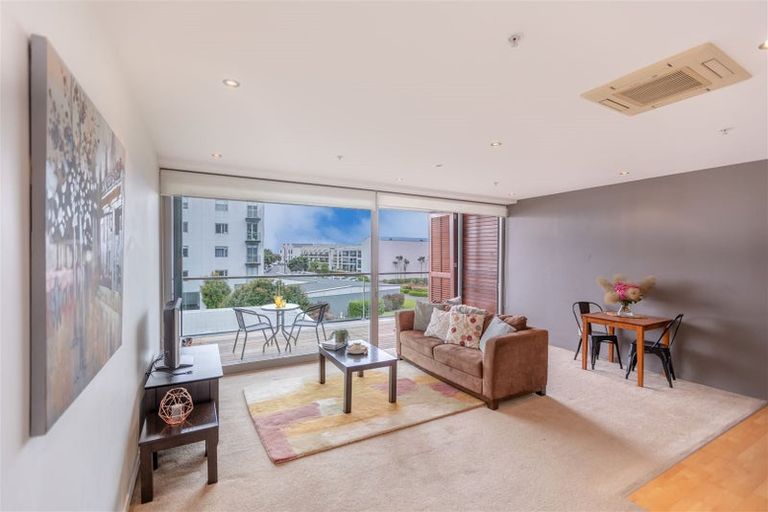 Photo of property in 304c/14 West Quay, Ahuriri, Napier, 4110