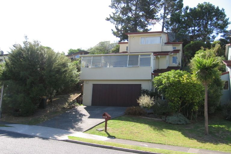 Photo of property in 23b Penguin Drive, Murrays Bay, Auckland, 0630