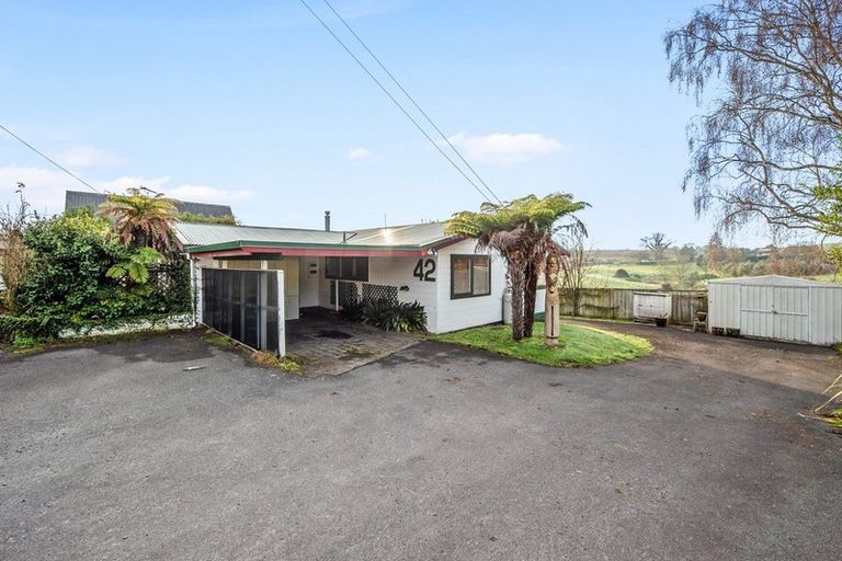 Photo of property in 42 Acacia Crescent, Glenview, Hamilton, 3206