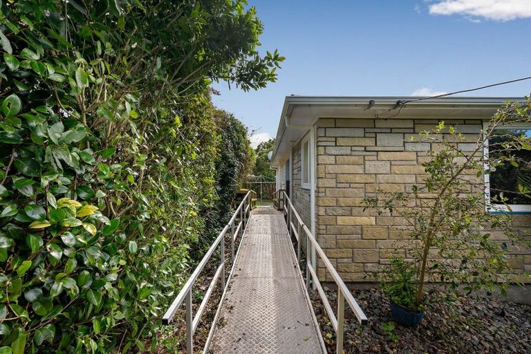 Photo of property in 144 Broderick Road, Johnsonville, Wellington, 6037