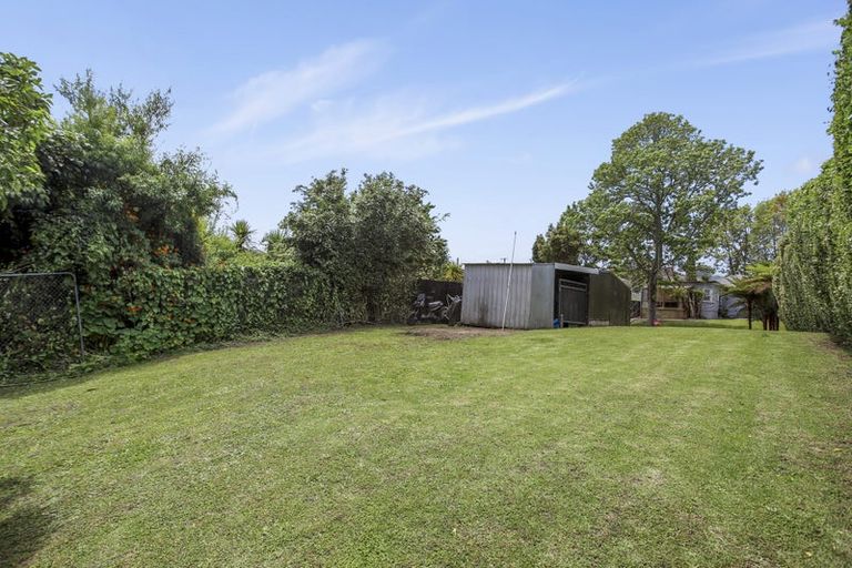Photo of property in 7 Kamara Road, Glen Eden, Auckland, 0602