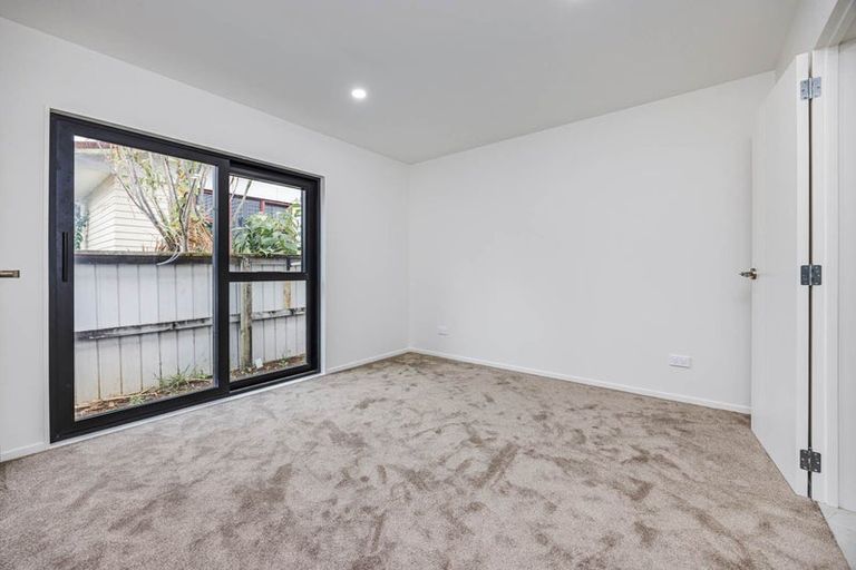 Photo of property in 14b Friesian Drive, Mangere, Auckland, 2022