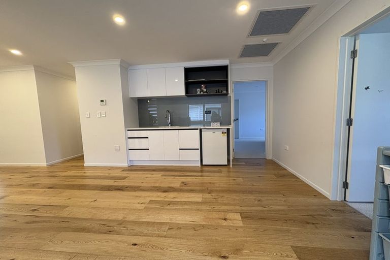 Photo of property in 9 Bush View Place, Flat Bush, Auckland, 2019