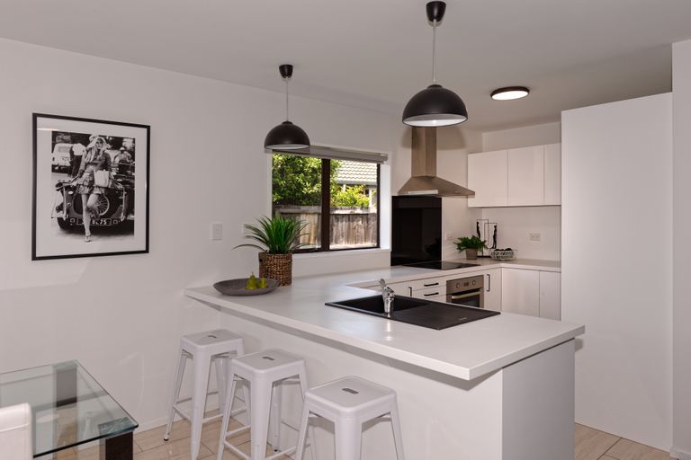 Photo of property in 36 Kirsten Place, Parklands, Christchurch, 8083