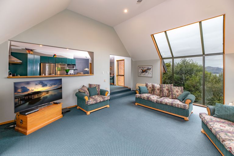 Photo of property in 5 Lachie Griffen Rise, Governors Bay, Lyttelton, 8971