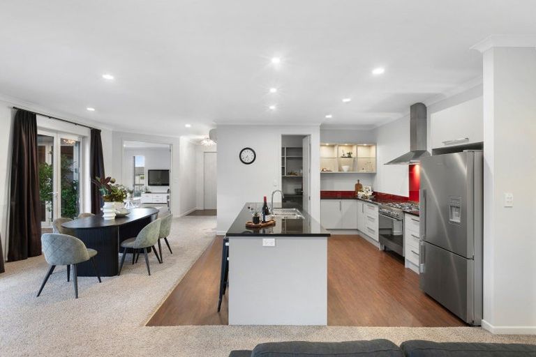 Photo of property in 6 Hampshire Court, Flagstaff, Hamilton, 3210