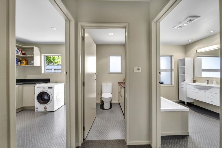 Photo of property in 33 Dillon Drive, Bell Block, New Plymouth, 4312