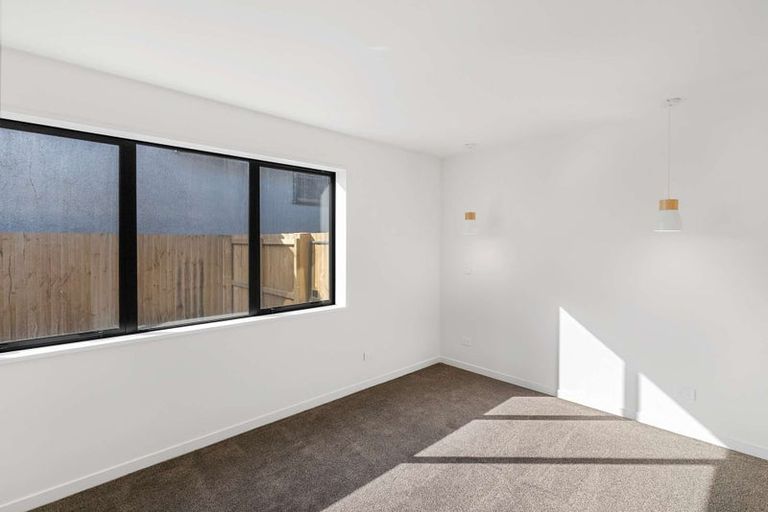 Photo of property in 85b Marine Parade, North New Brighton, Christchurch, 8083