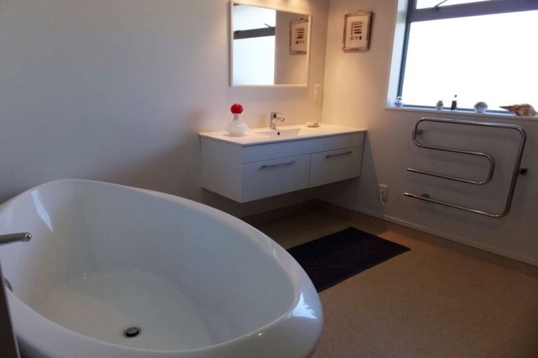 Photo of property in 160 Inglefield Street, Pirongia, Te Awamutu, 3876