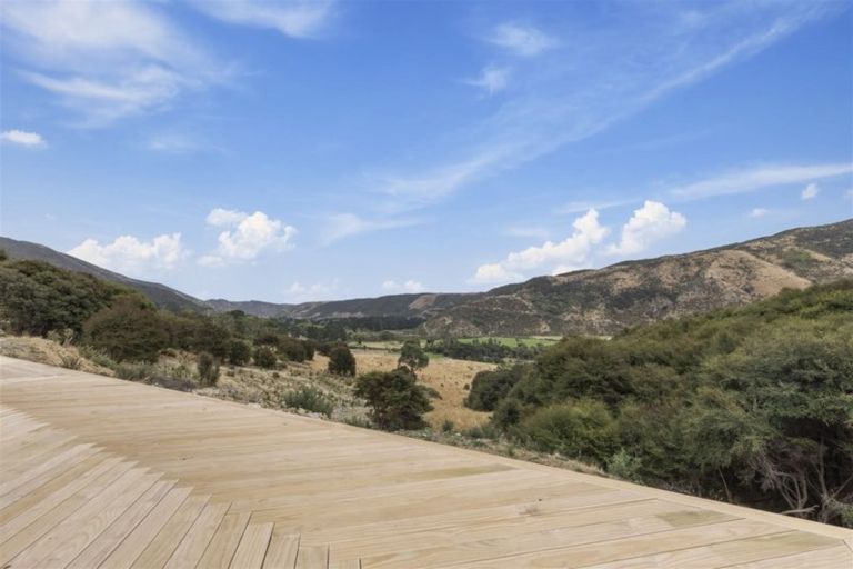 Photo of property in 1331a Coast Road, Wainuiomata Coast, Wainuiomata, 5373