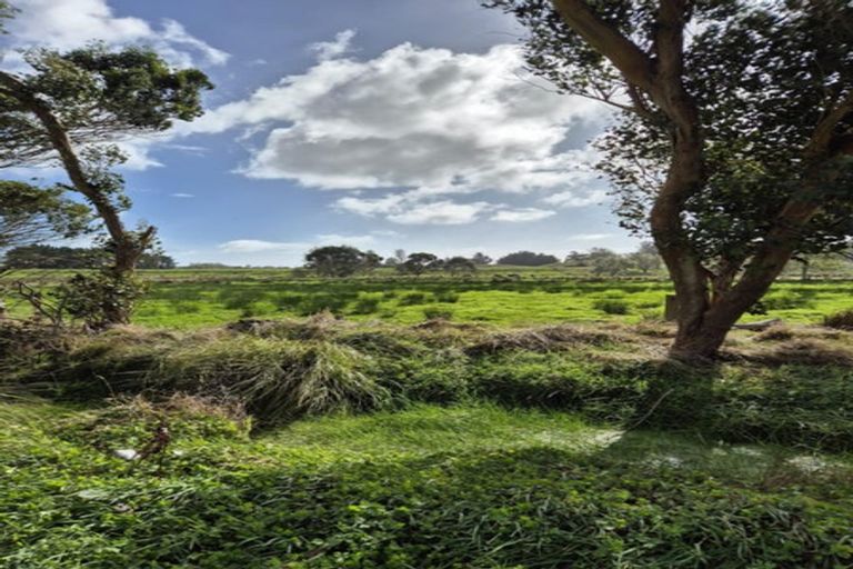 Photo of property in 50b Painua Road, Hokio Beach, Levin, 5571