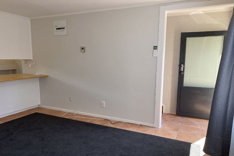 Photo of property in 1/21 Olliviers Road, Phillipstown, Christchurch, 8011