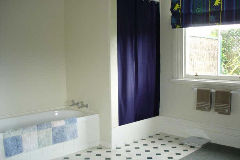 Photo of property in 40 Parsonage Road, Waimate, 7924