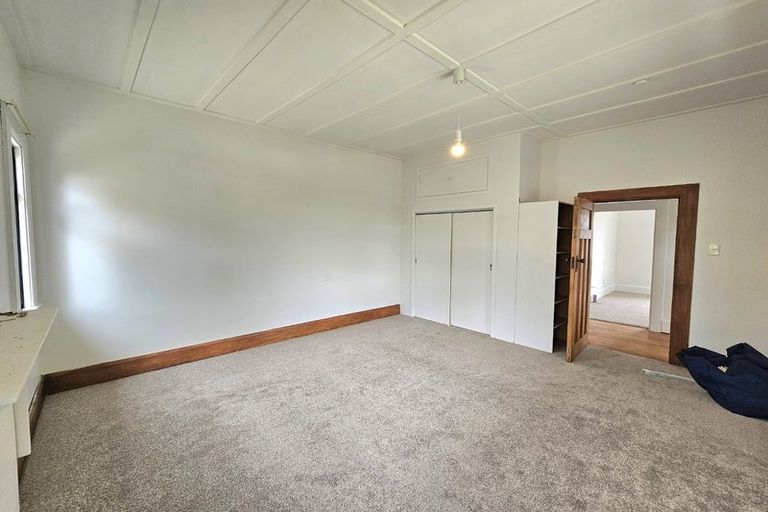 Photo of property in 40 Record Street, Fitzroy, New Plymouth, 4312