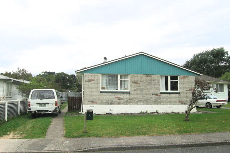 Photo of property in 13 Prestige Place, Maoribank, Upper Hutt, 5018
