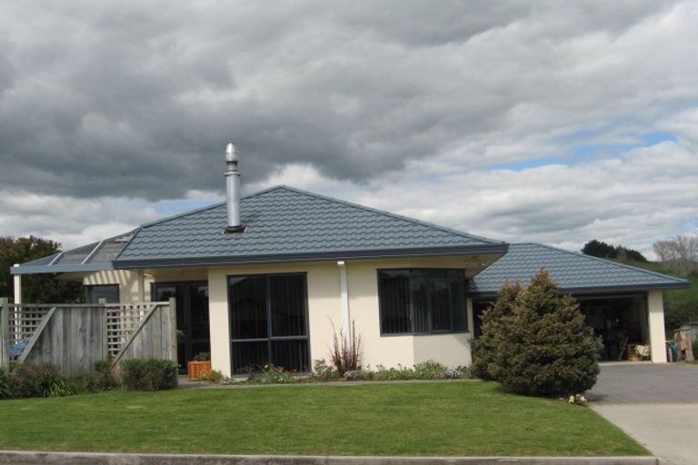 Photo of property in 21 Solander Drive, Welcome Bay, Tauranga, 3112