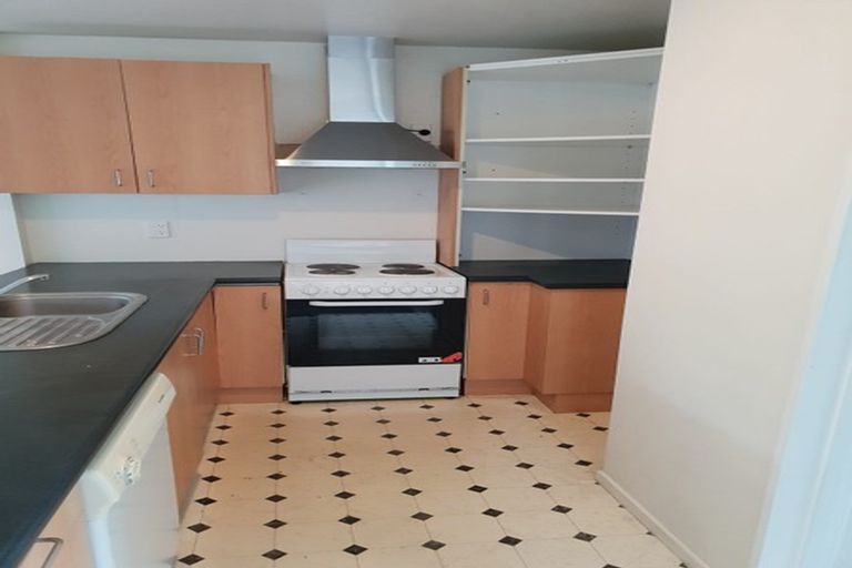 Photo of property in 1/3 Grove Road, Addington, Christchurch, 8024