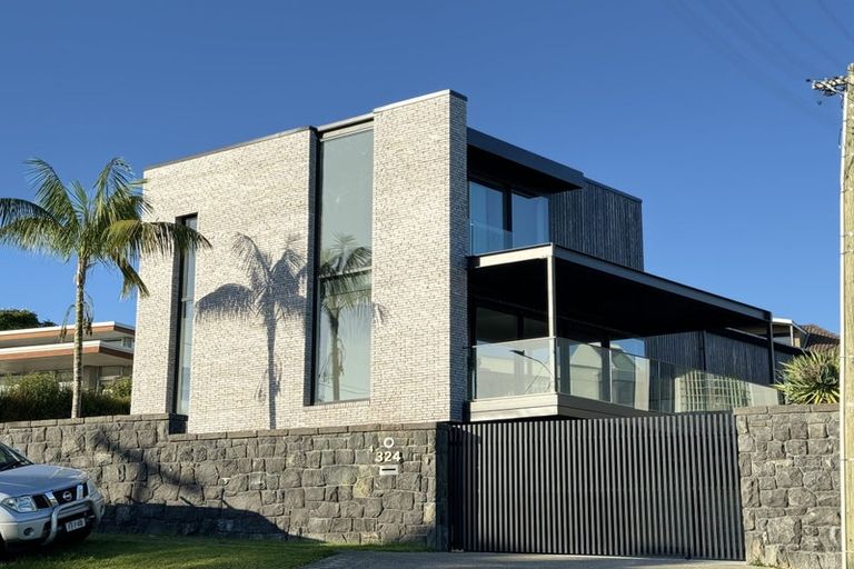 Photo of property in 1/324 Beach Road, Campbells Bay, Auckland, 0630