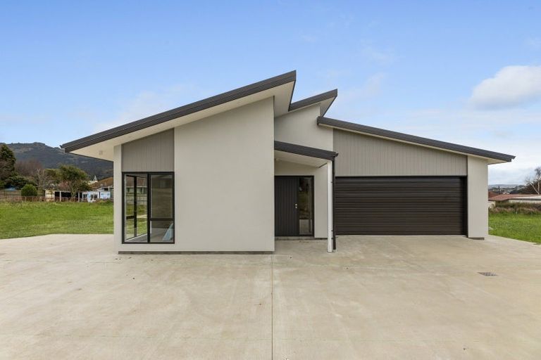 Photo of property in 21 Shirley Lane, Sawyers Bay, Port Chalmers, 9023