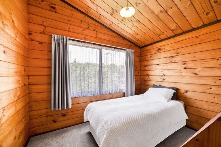 Photo of property in 23 Rospeath Crescent, Spotswood, New Plymouth, 4310