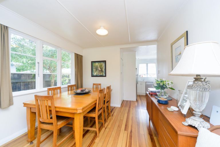 Photo of property in 2 Ascot Street, Hokowhitu, Palmerston North, 4410