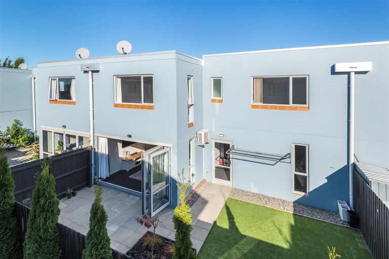 Photo of property in 64b Thackeray Place, Waltham, Christchurch, 8023