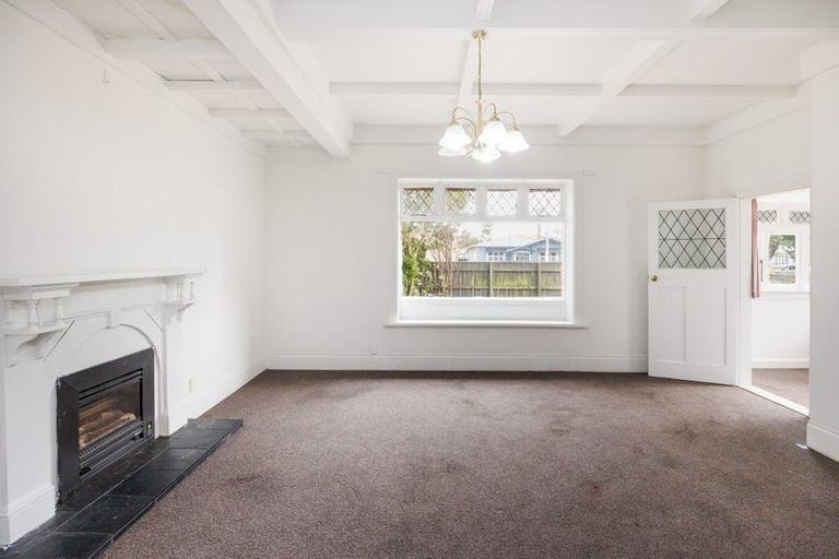 Photo of property in 374 College Street, Hokowhitu, Palmerston North, 4410