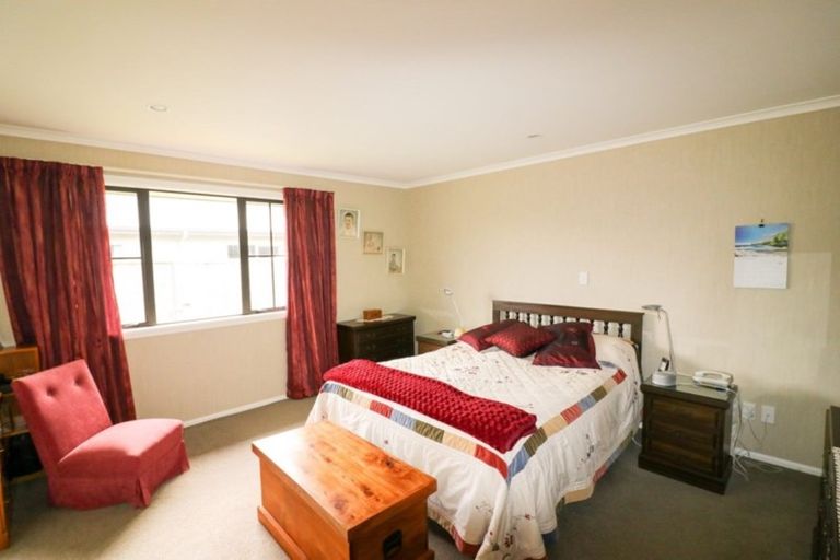 Photo of property in 21 Ruahine Street, Dannevirke, 4930