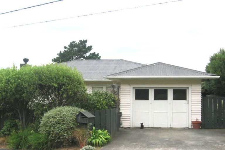 Photo of property in 122 Heke Street, Ngaio, Wellington, 6035