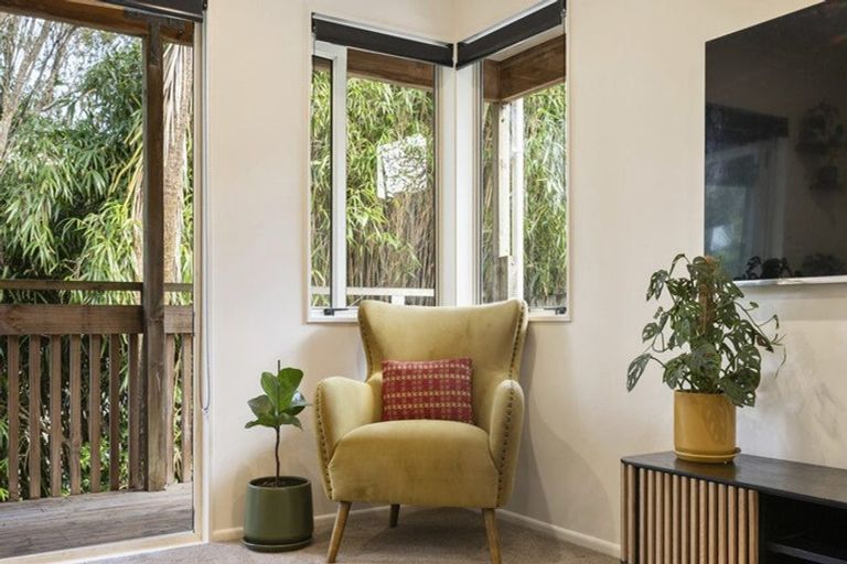 Photo of property in 21a Willerton Avenue, New Lynn, Auckland, 0600