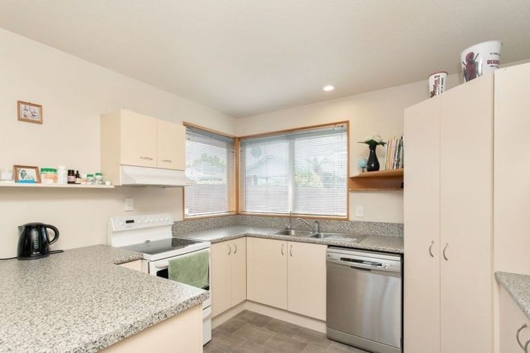 Photo of property in 2/31 Nottingham Avenue, Halswell, Christchurch, 8025