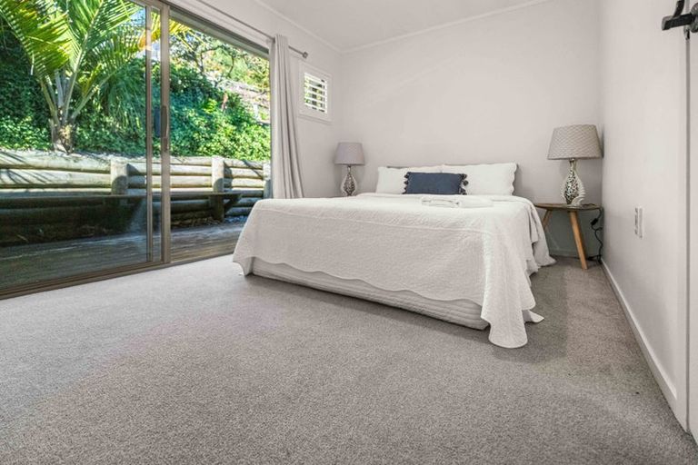 Photo of property in 31 Squirrel Lane, Browns Bay, Auckland, 0630