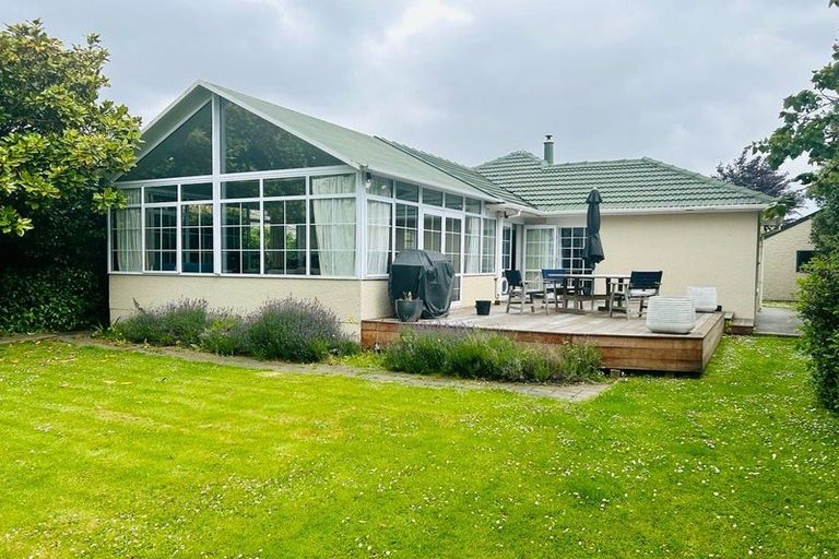 Photo of property in 60 Hounslow Street, Ilam, Christchurch, 8041