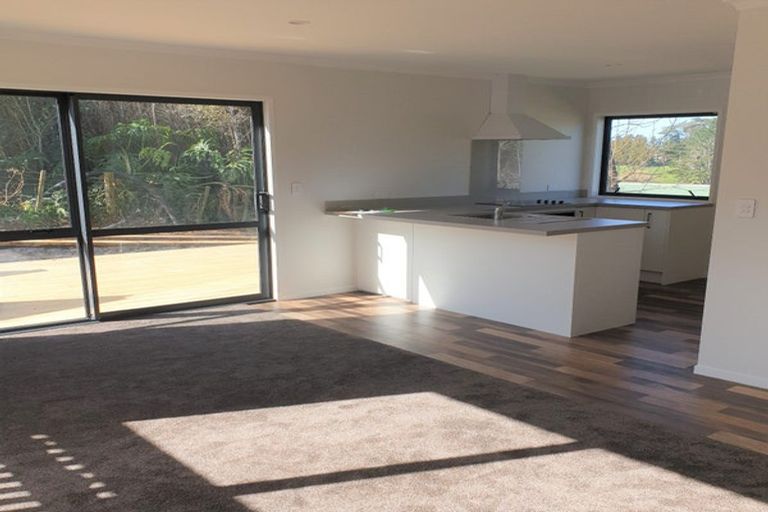 Photo of property in 15 Colombo Road, Waiuku, 2123