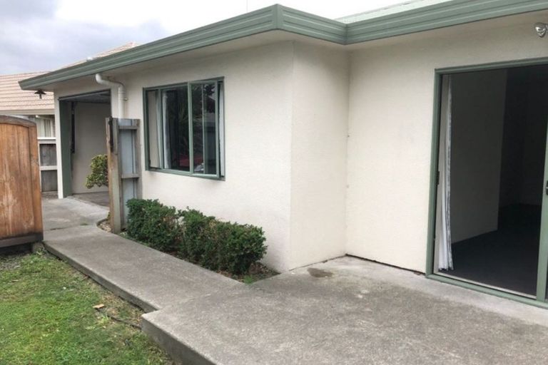 Photo of property in 214 Grove Road, Mayfair, Hastings, 4122