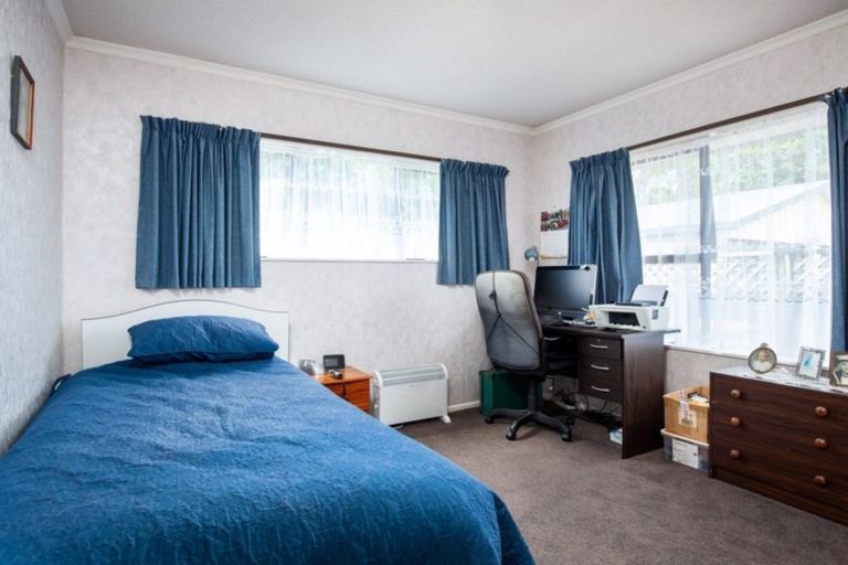 Photo of property in 38 Kowhai Street, Inglewood, 4330