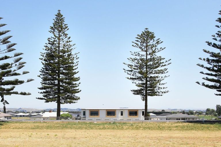 Photo of property in 122b Te Awa Avenue, Te Awa, Napier, 4110