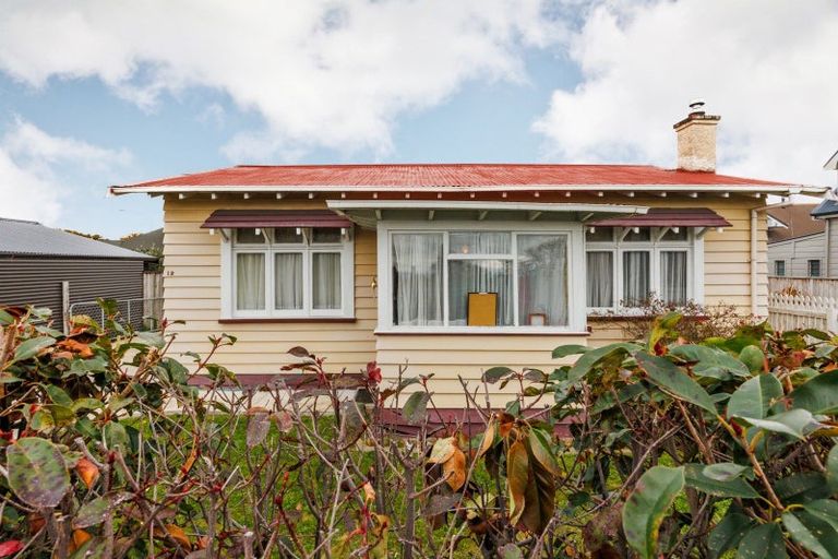 Photo of property in 12 Fitzroy Street, Terrace End, Palmerston North, 4410