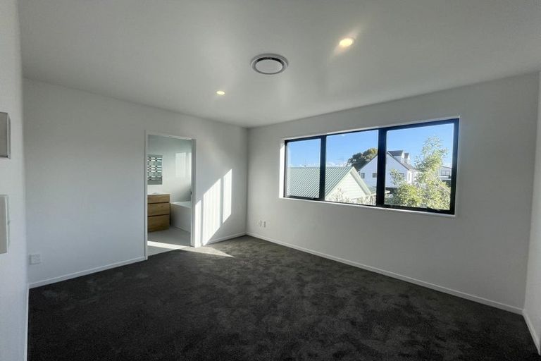 Photo of property in 26b Sandgate Avenue, Botany Downs, Auckland, 2010