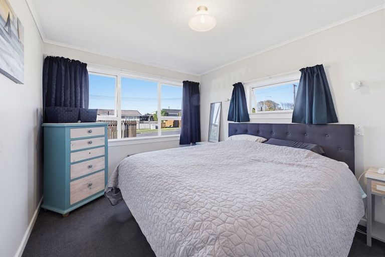 Photo of property in 22 Brookes Terrace, Waitara, 4320