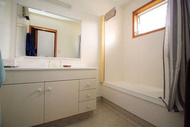 Photo of property in 44 Weka Place, Tokoroa, 3420