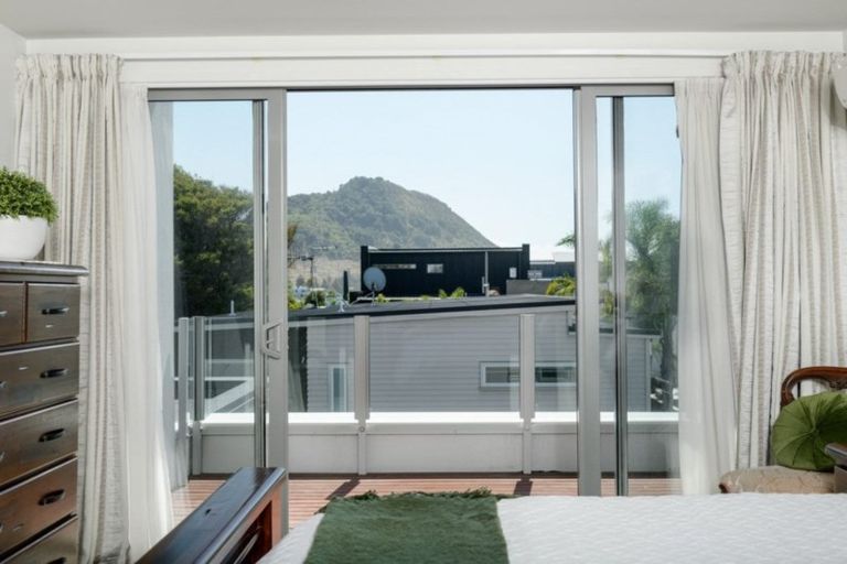 Photo of property in 32b Oceanview Road, Mount Maunganui, 3116