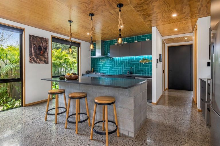 Photo of property in 59 The Circle, Manly, Whangaparaoa, 0930