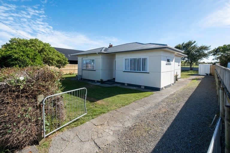 Photo of property in 35 Mawhitiwhiti Road, Normanby, Hawera, 4614