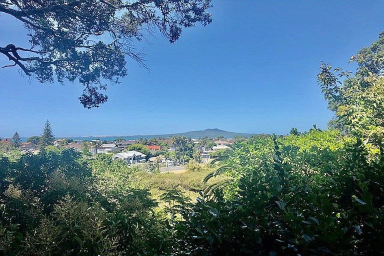 Photo of property in 2/13 Prospect Terrace, Milford, Auckland, 0620