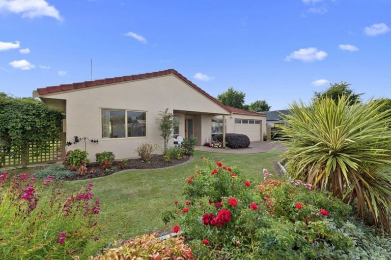 Photo of property in 6 Cromwell Drive, Fitzroy, Hamilton, 3206