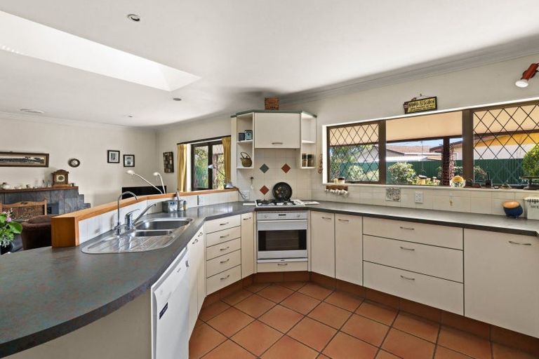 Photo of property in 10 Swansea Place, Tamatea, Napier, 4112