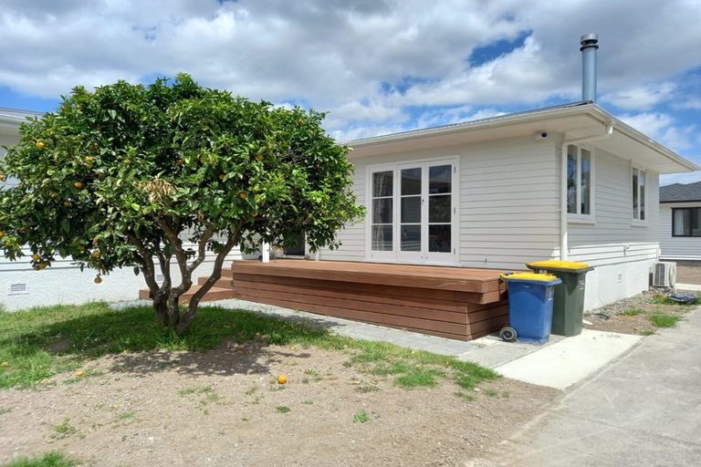 Photo of property in 20 Tamariki Avenue, Kelston, Auckland, 0602