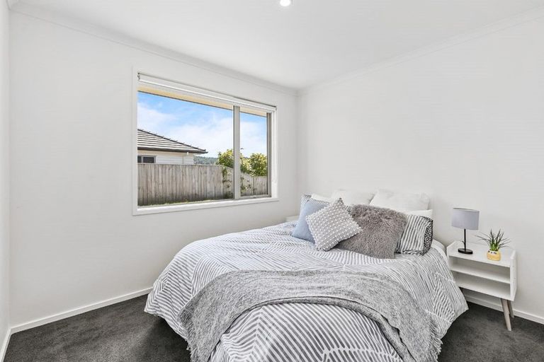 Photo of property in 14 Hooton Drive, Kumeu, 0810